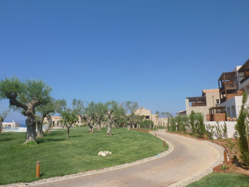 Hier wird niemand überfahren The Romanos, a Luxury Collection Resort, Costa Navarino