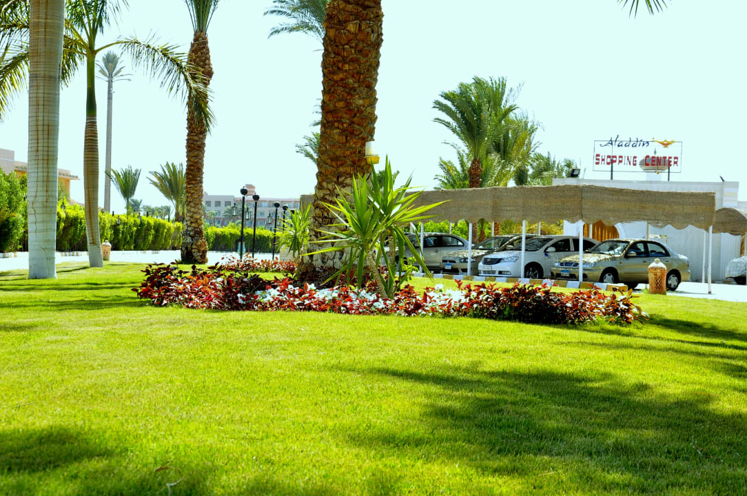 Gartenanlage Aladdin Beach Resort