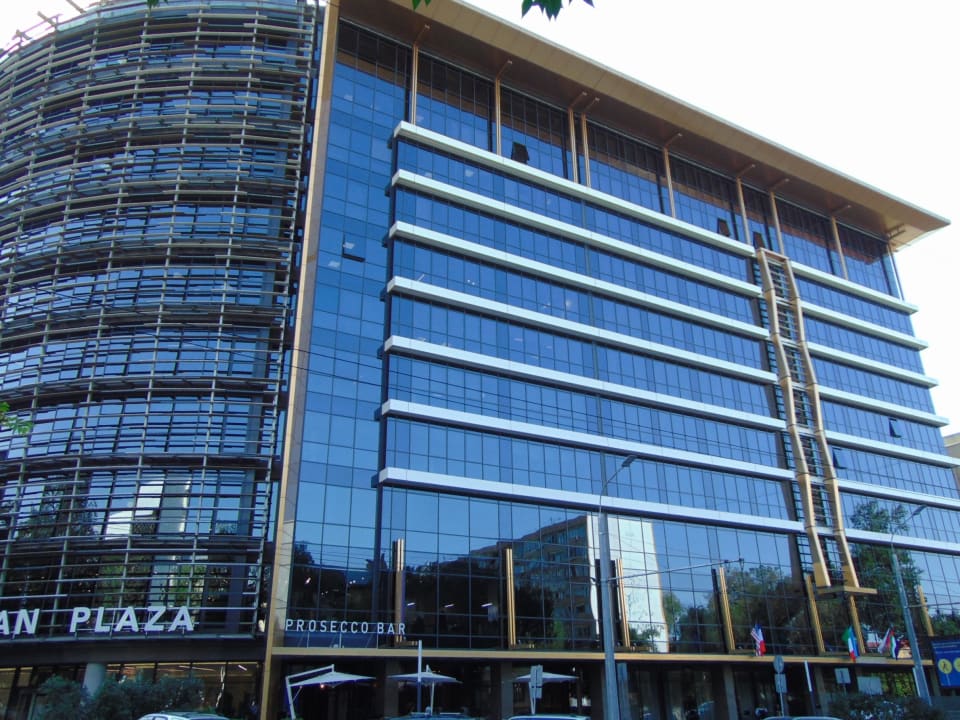 Außenansicht Mercure Almaty City Center