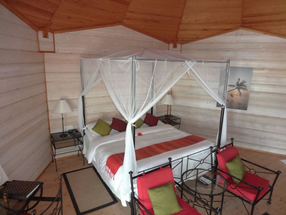 Jacuzzi Beach Villa 255 Kuredu Island Resort & Spa