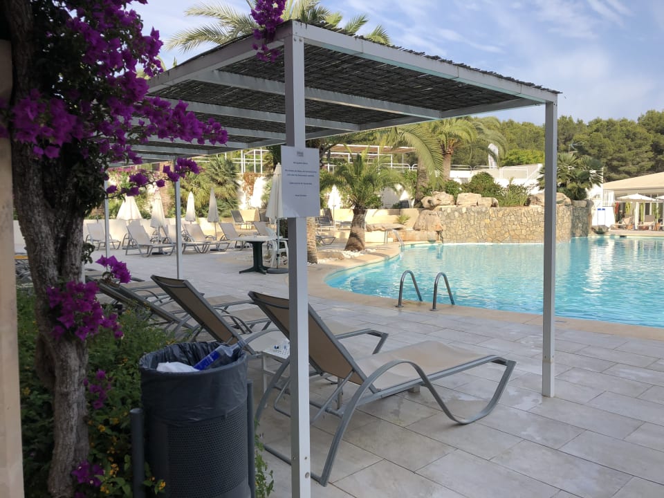 Pool Hotel Rosella by Intelier