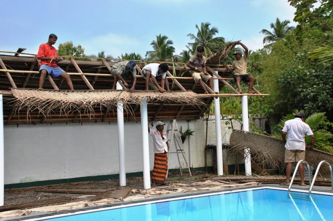 Das neue Dach für den Liegebereich Villa Suriyagaha