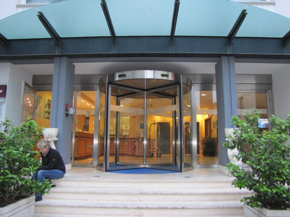 Aussenansicht des Hotels  Mercure Hotel Roma Corso Trieste