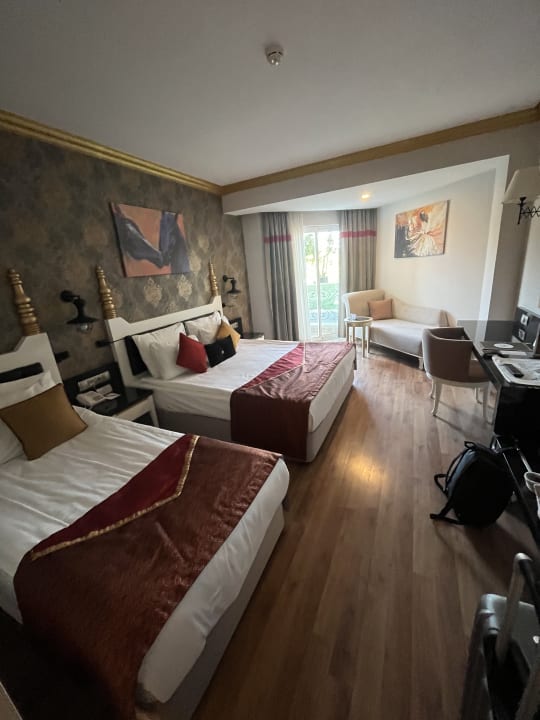 Zimmer Mary Hotel Side