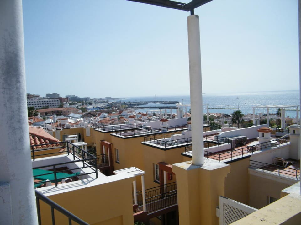 Blick von der Dachterrasse Los Olivos Beach Resort