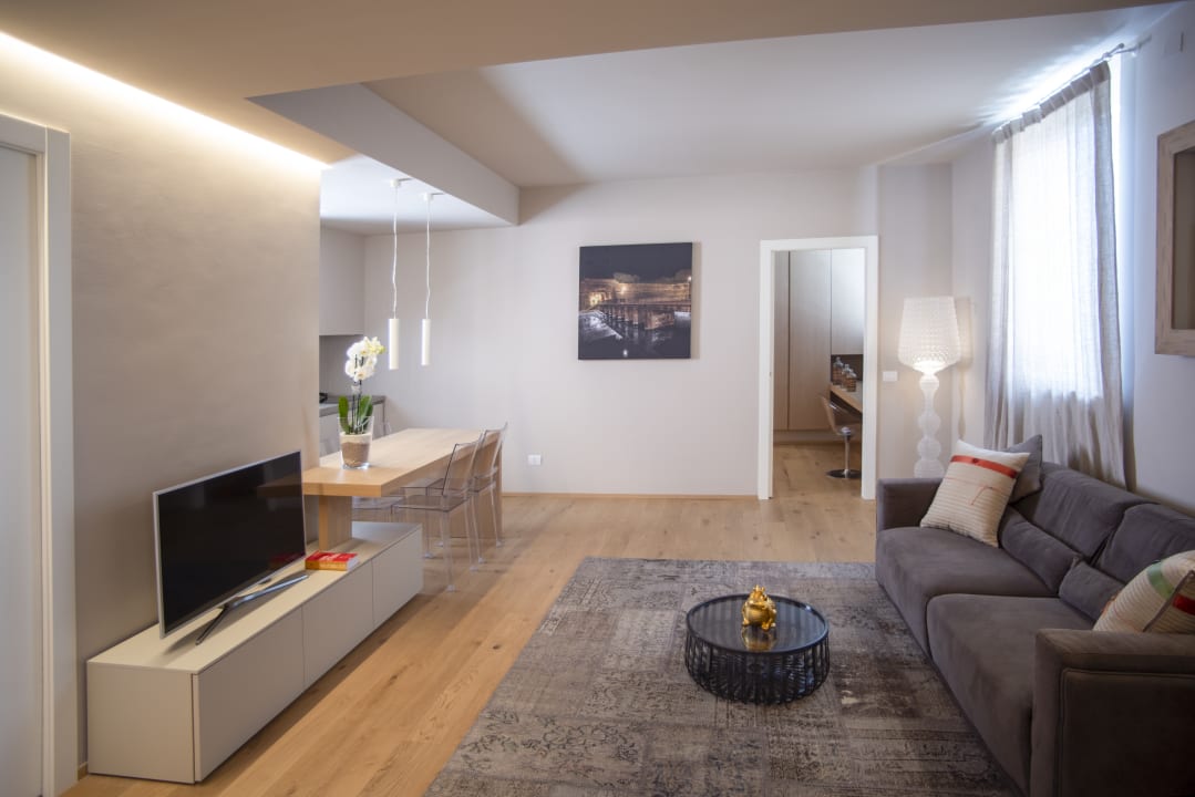 Zimmer Time to Be Apartments - La Filanda