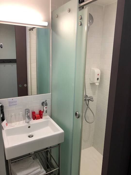 Zimmer AZIMUT Moscow Tulskaya Hotel