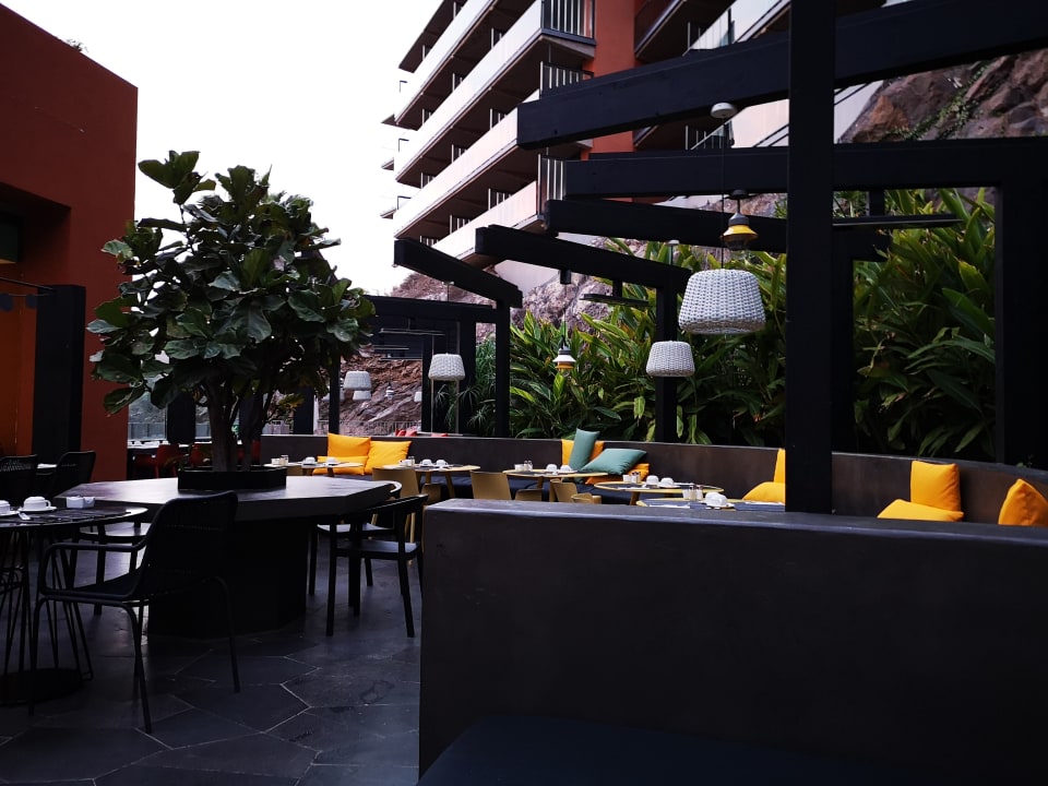 Gastro Salobre Hotel Resort & Serenity