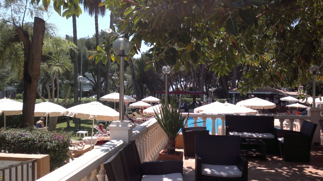 Aussenterrasse am Pool Hotel Riu Festival