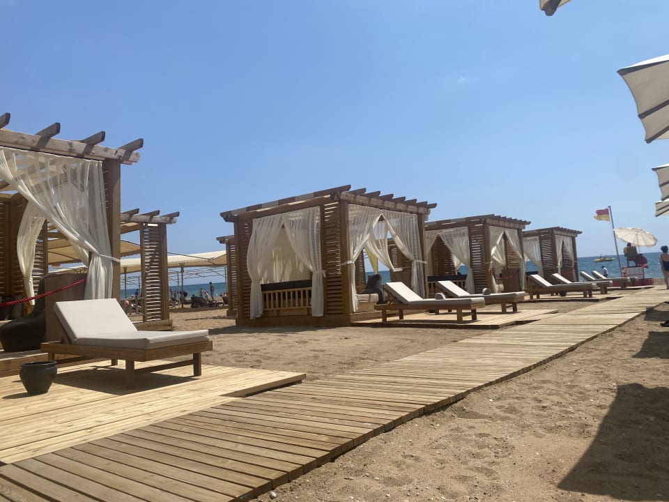 Strand Jacaranda Luxury Resort