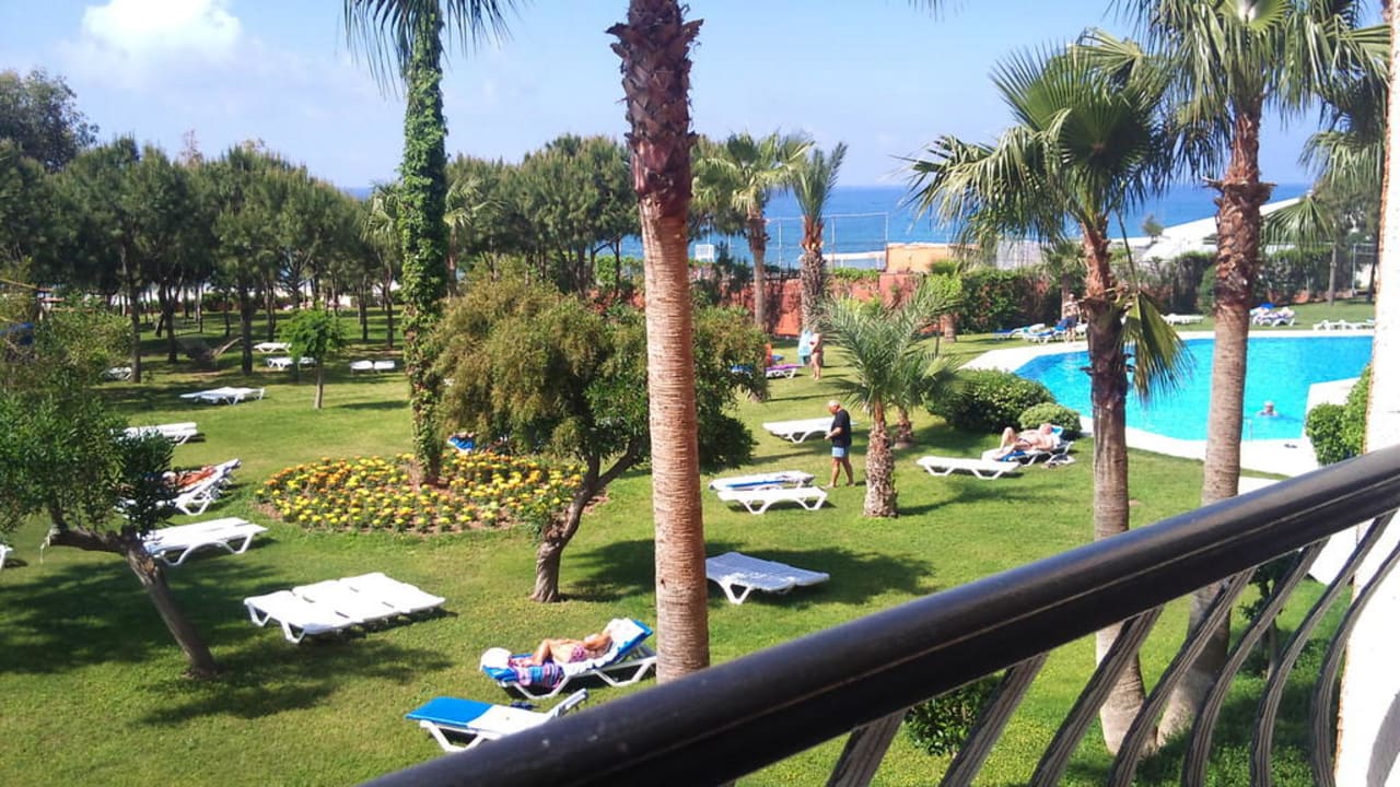 Ausblick Club Turtas Beach Hotel