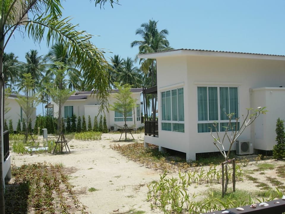 Bungalows in karger Umgebung Kantary Beach Hotel - KHAO LAK
