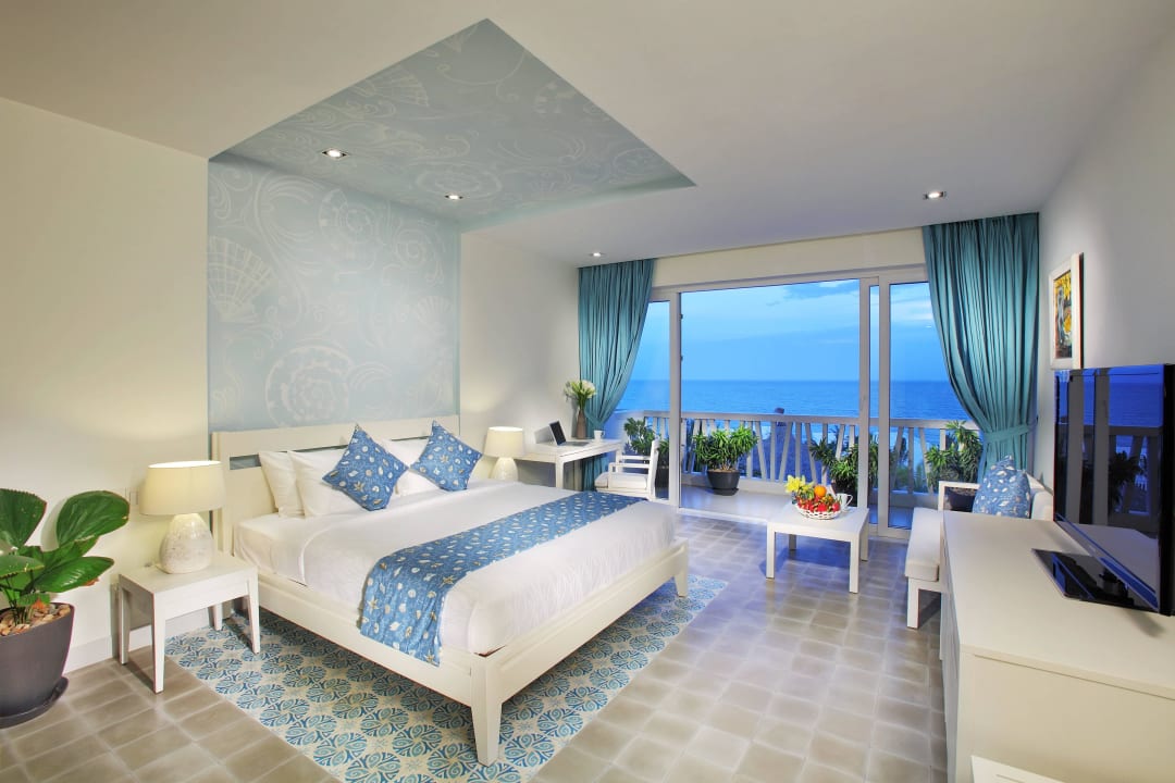 Azul Sea View The Cliff Resort & Residences