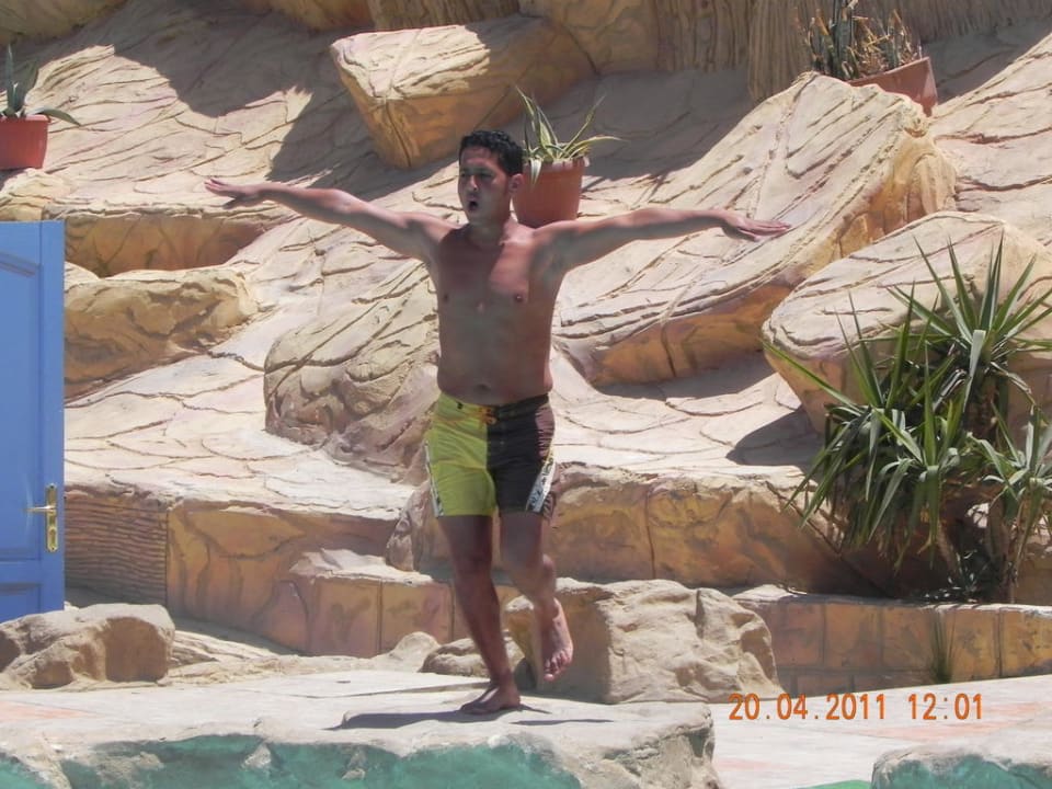 Der Checker bei der Wassergymnastik. Pickalbatros Alf Leila Wa Leila Resort - Neverland Hurghada