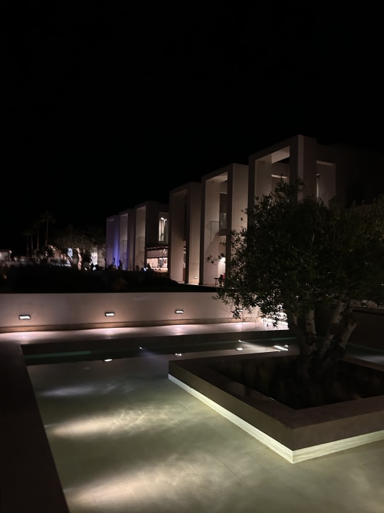 Außenansicht The Royal Senses Resort, Curio Collection by Hilton