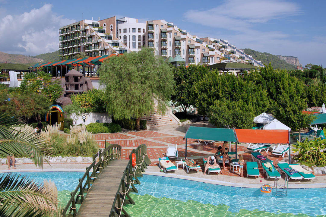 Pool-Landschaft Limak Limra Hotel & Resort