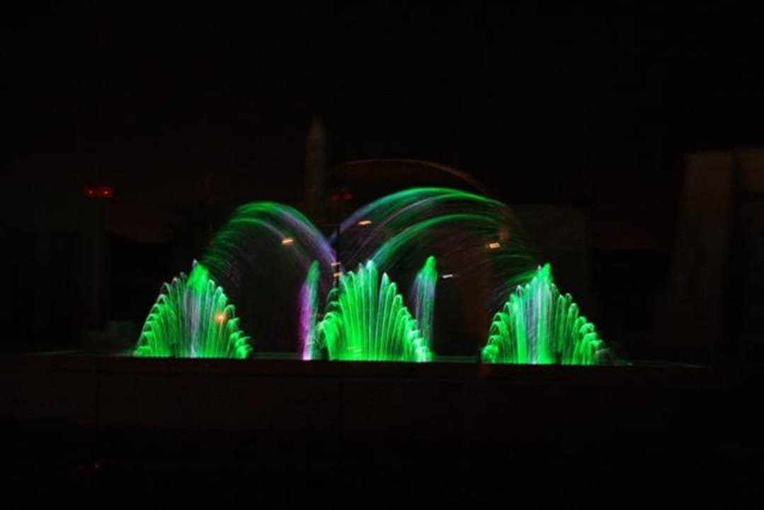 Lichtershow Pickalbatros Alf Leila Wa Leila Resort - Neverland Hurghada