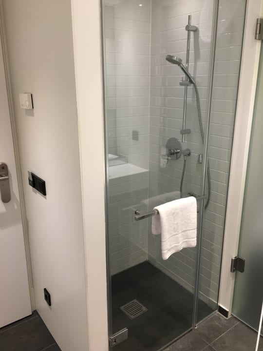 Zimmer Hotel AMANO Grand Central