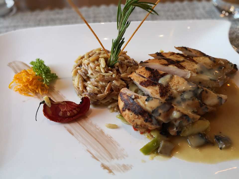 Gastro Acanthus Cennet Barut Collection