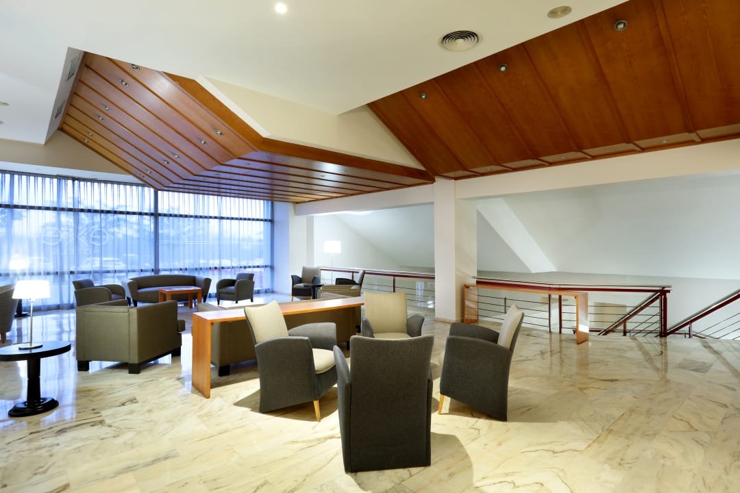 Lobby Hotel Exe Isla Cartuja