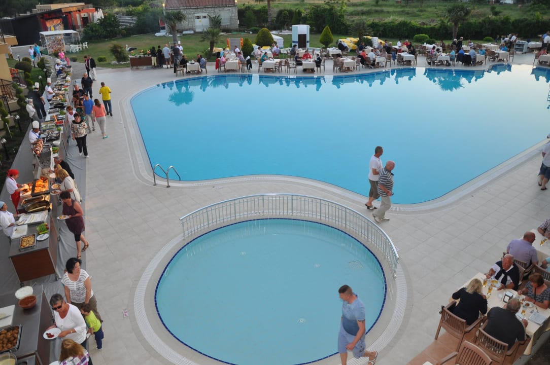 Jeden Abend wie Gala Abend Hotel Victory Resort