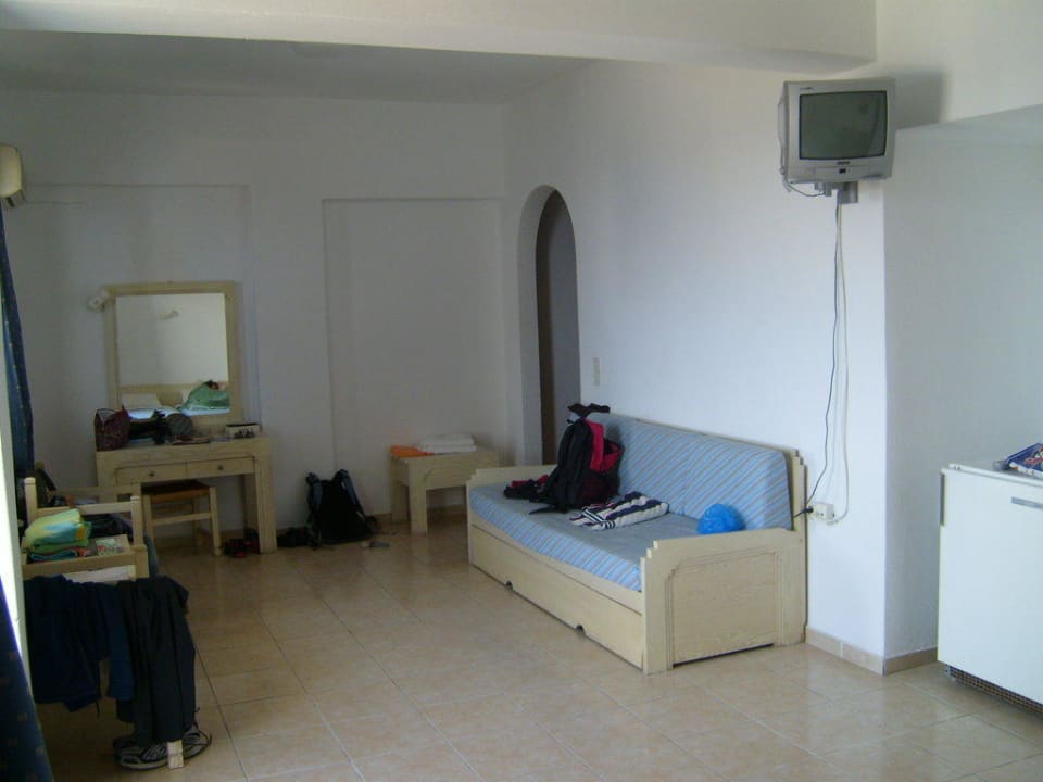 Eine Hälfte des Zimmers Hotel Kakkos Bay