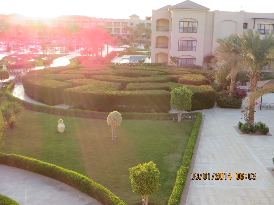 Labyrinth JAZ Aquamarine Resort