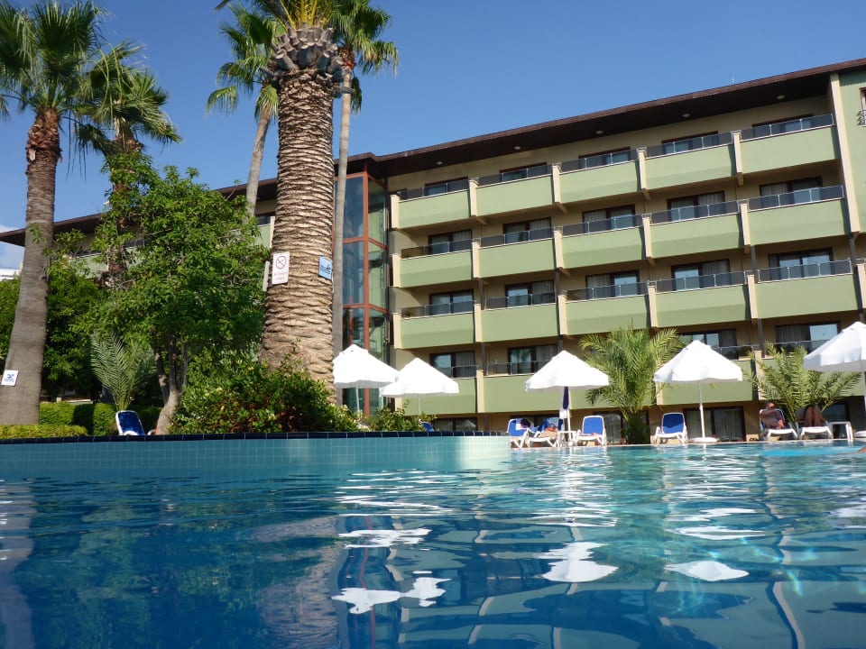Pool Hotel Grand Side