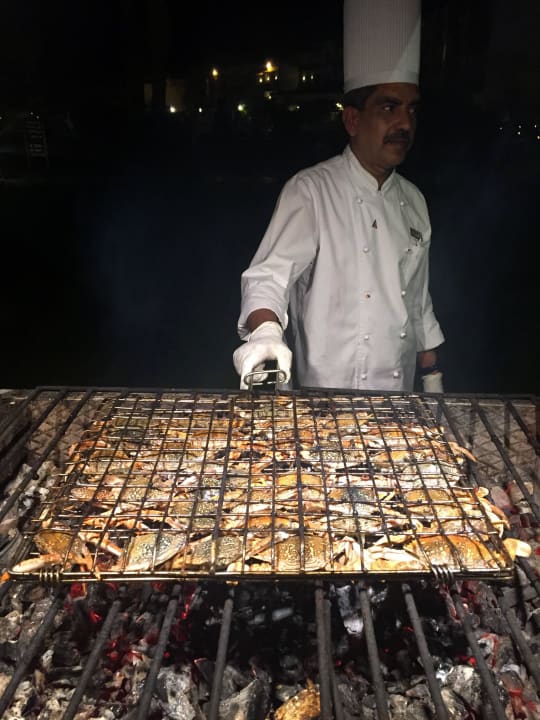 Jeden Tag wurde etwas anderes frisch gegrillt Pickalbatros Dana Beach Resort - Hurghada
