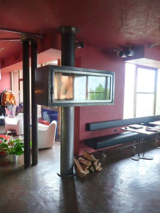 Kamin im Foyer Ambienthotel PrimaLuna