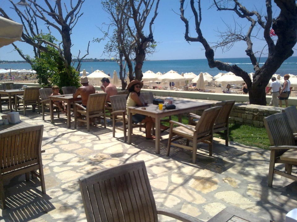 Beachbar Melas Resort Hotel