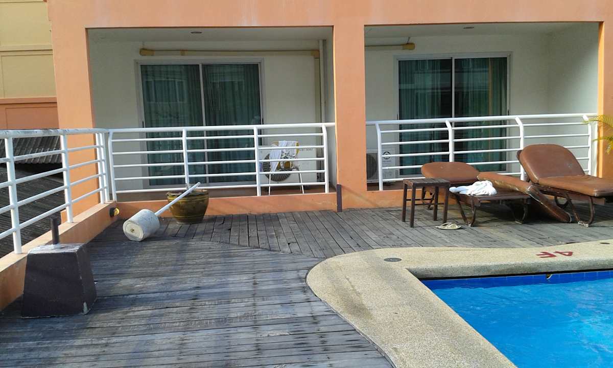 Pool Hotel Eastiny Plaza