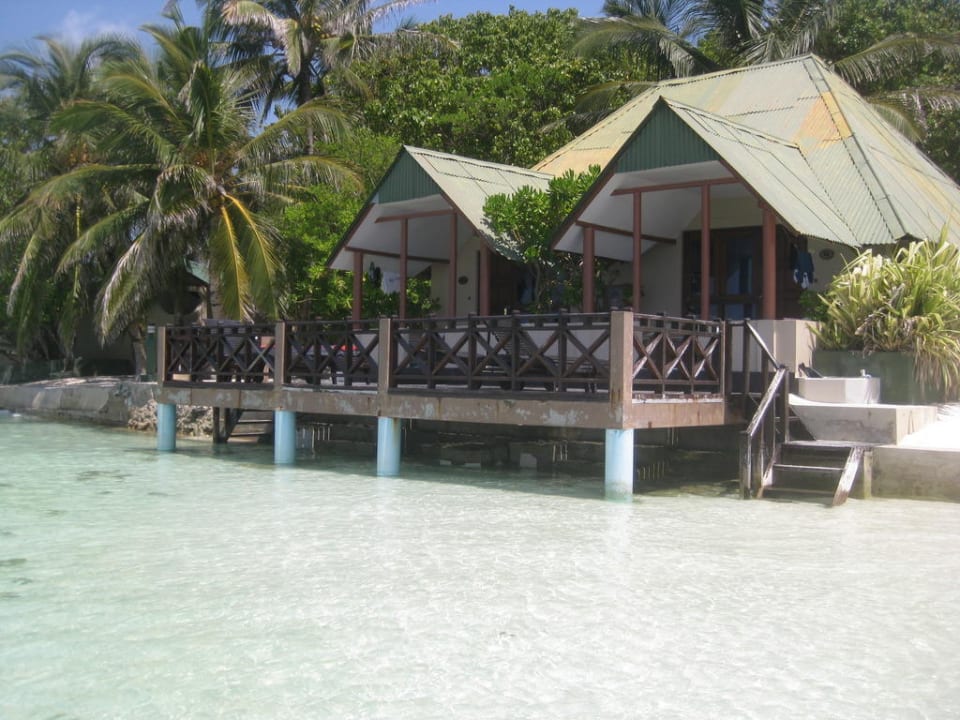 Bungis am Wasser Summer Island Maldives