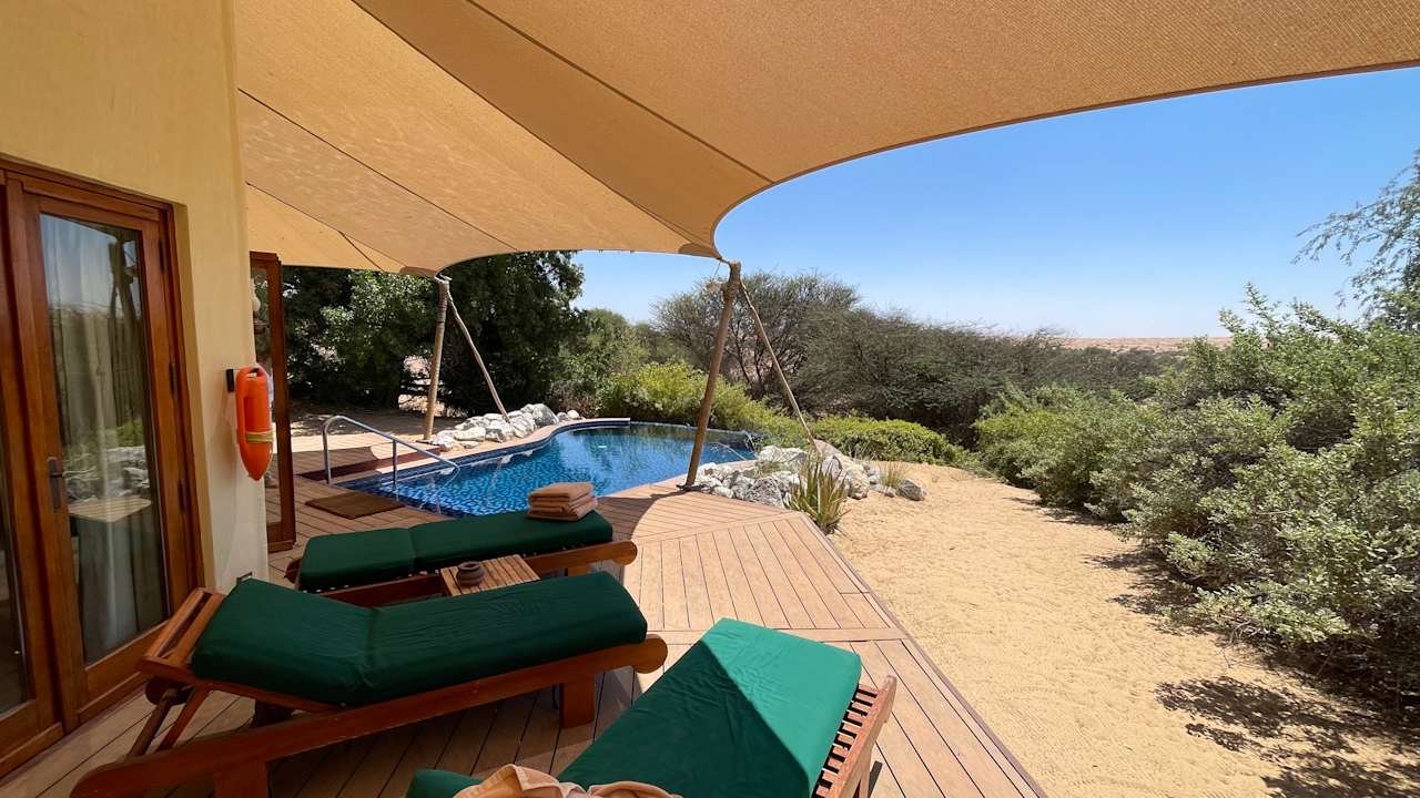 Ausblick Al Maha, A Luxury Collection Desert Resort & Spa