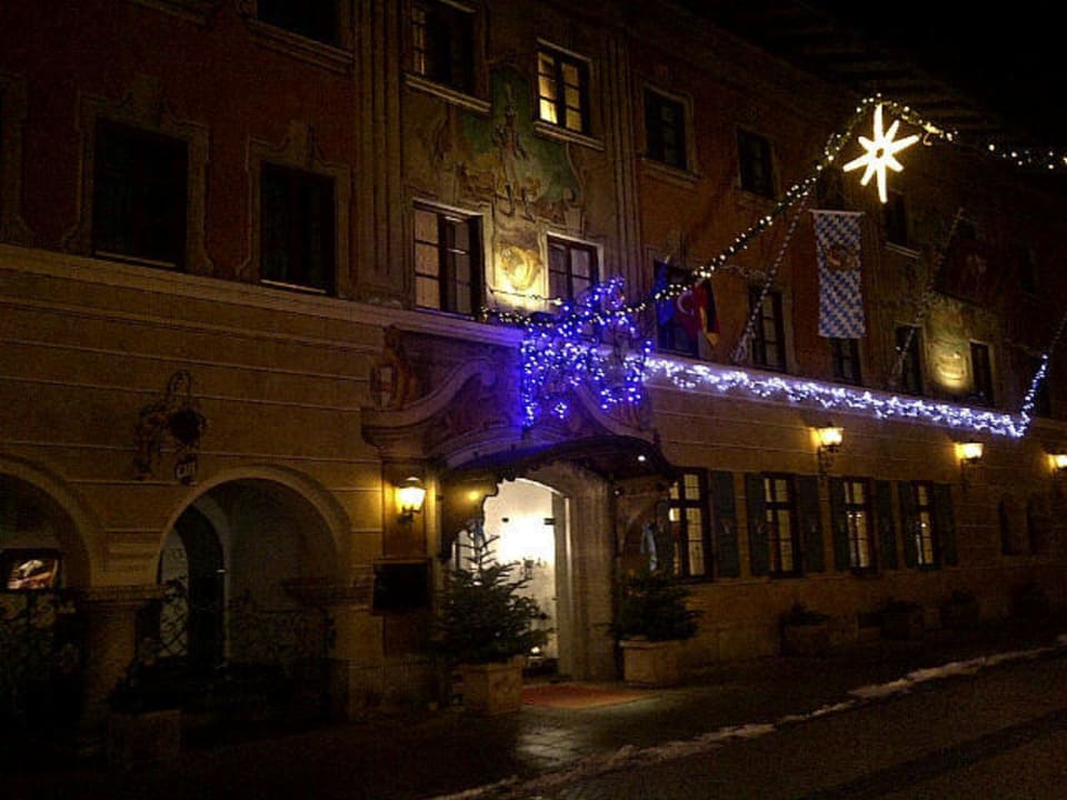 Hotel bei Nacht ATLAS Grand Hotel