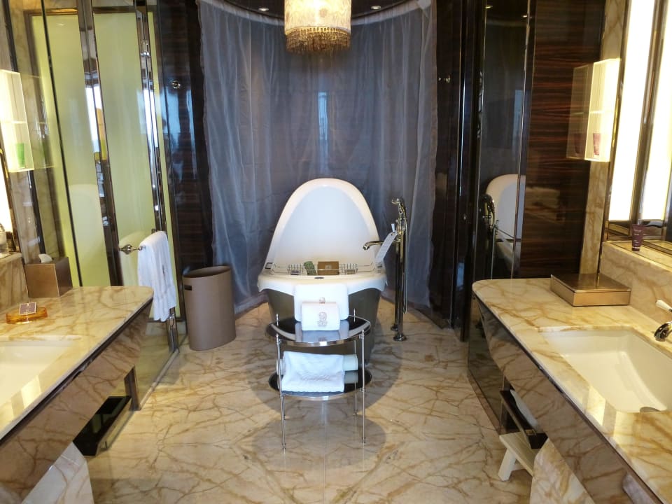 . Hotel The Ritz-Carlton Shanghai Pudong