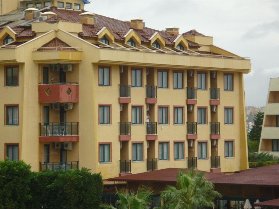 Teil eines der vier Gebäude Grand Seker Hotel