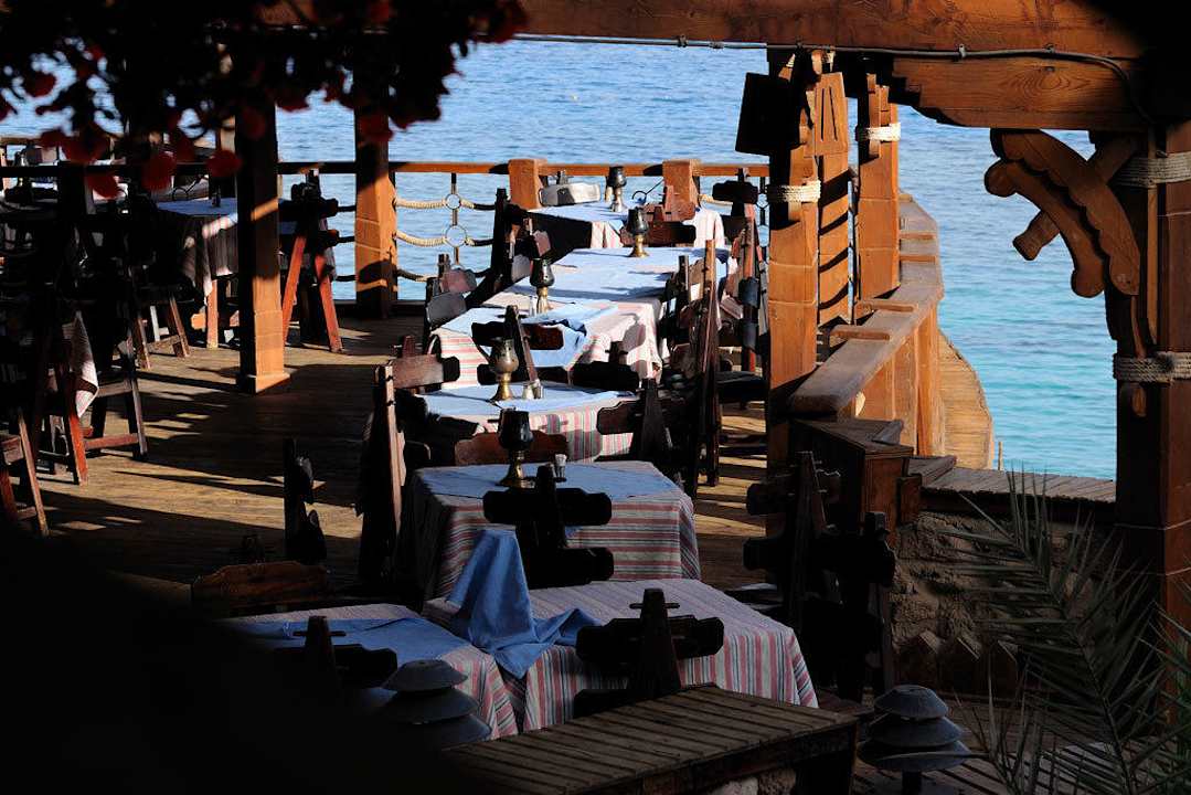 Restauracja grillowa na plaży Hotel El Faraana Reef Resort