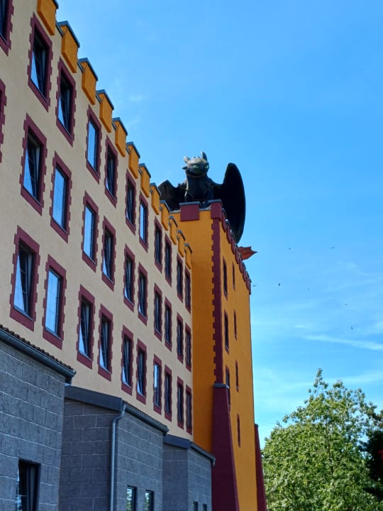 Außenansicht Heide Park Abenteuerhotel