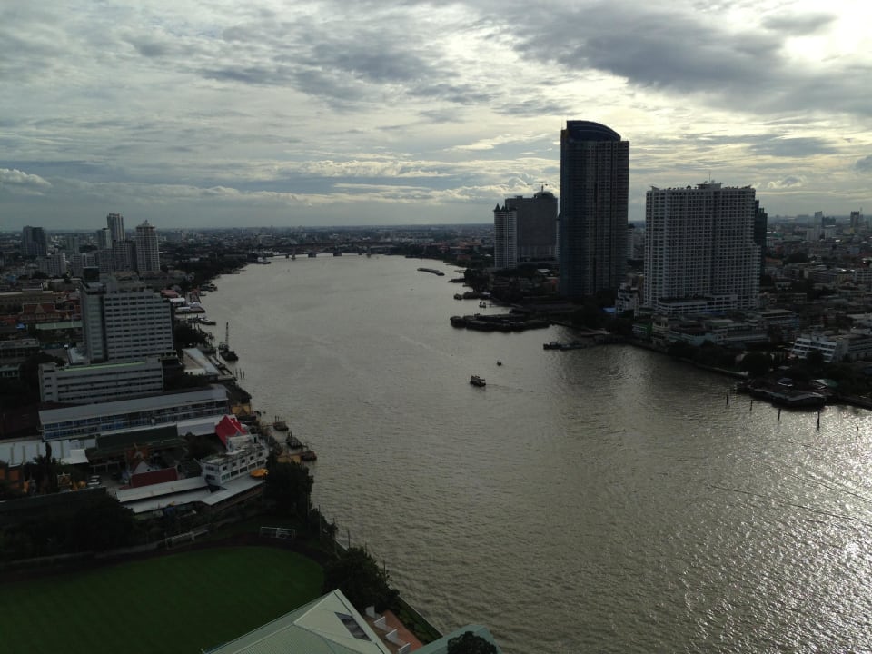 Blick vom Balkon auf den Fluss Chatrium Hotel Riverside Bangkok