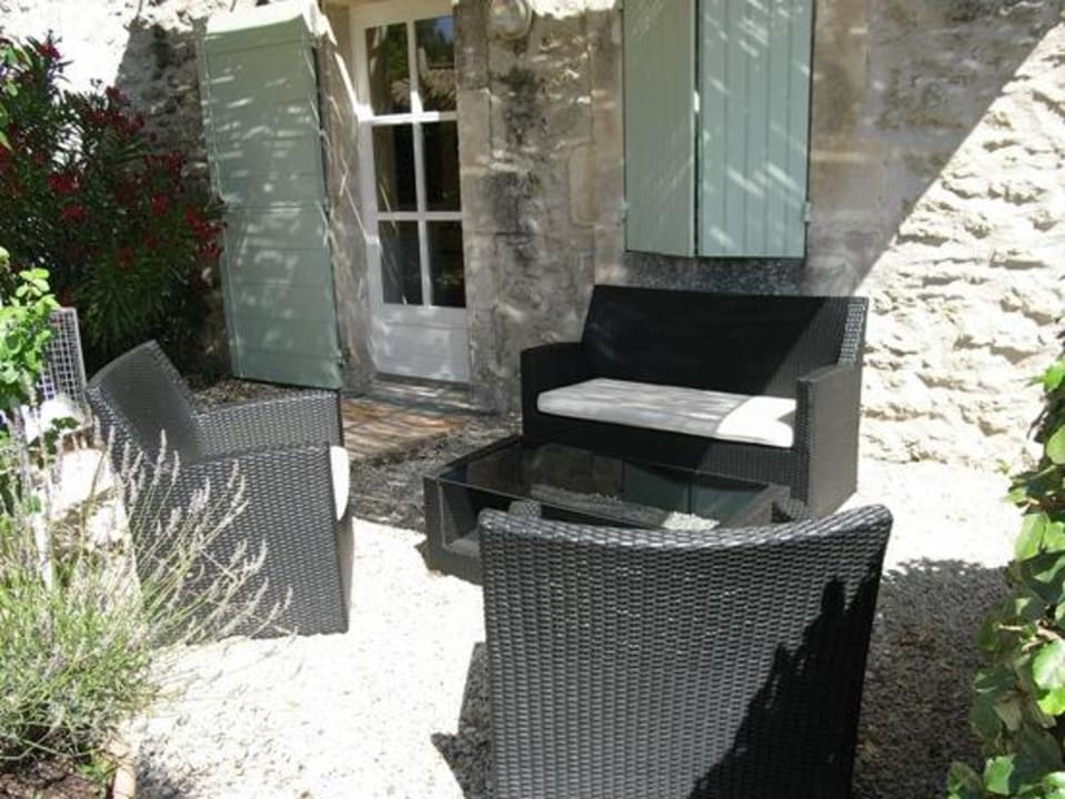 Sitzecke vor dem Zimmer Hotel Le Mas des Figues