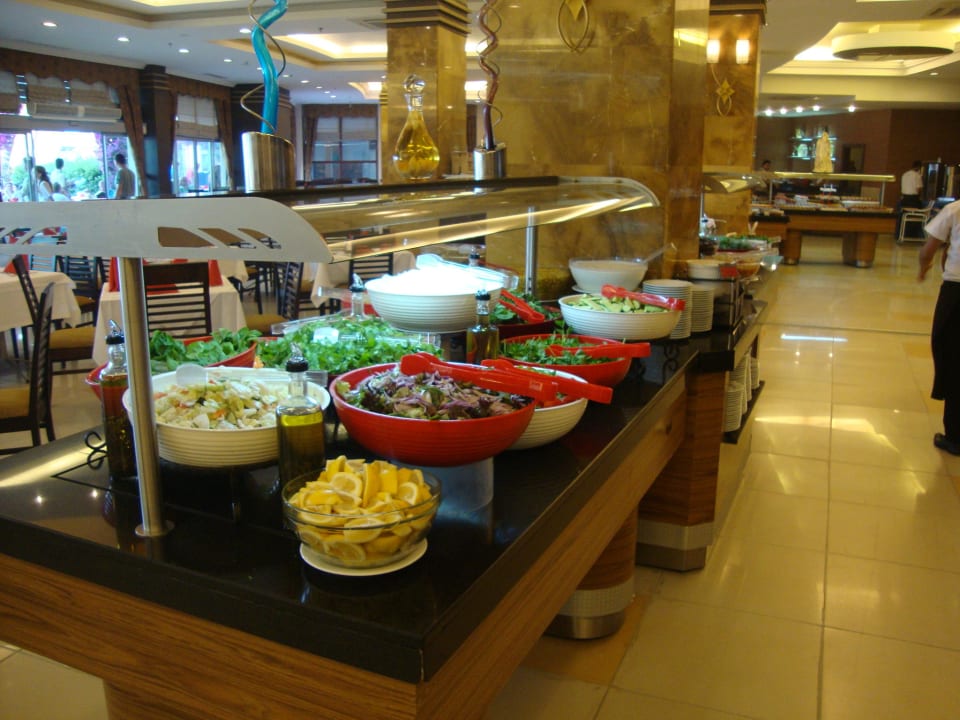Verschiedene Salate Alaiye Resort & Spa