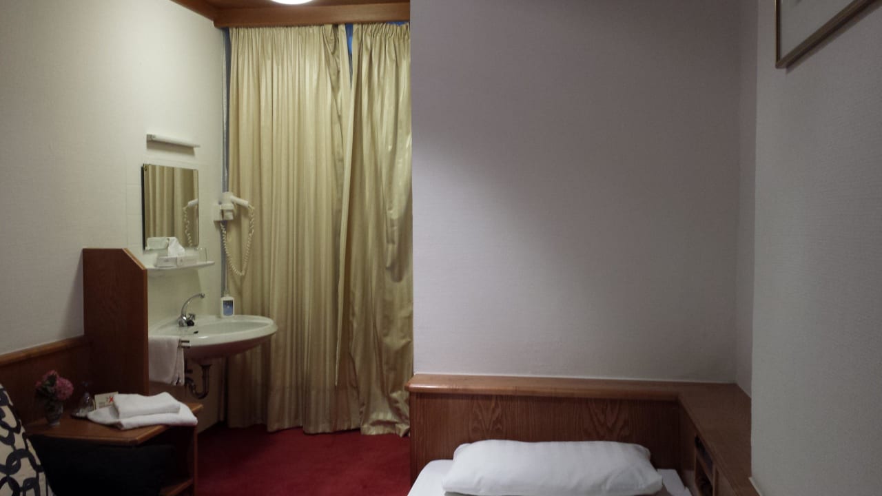 Einzelzimmer Nr. 102 Hotel Gasthof Neuwirt