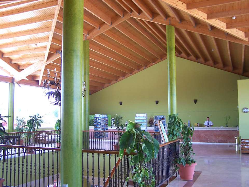 Hotelhalle Hotel Oasis Village