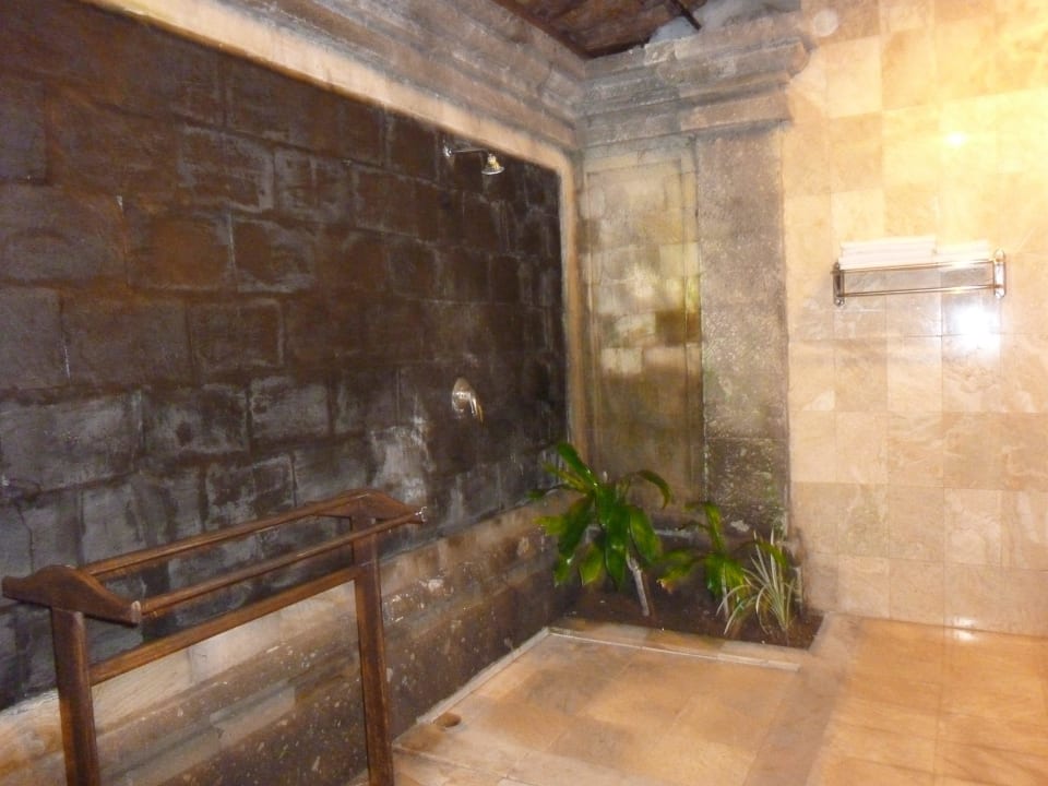 Dusche Ubud Village Hotel