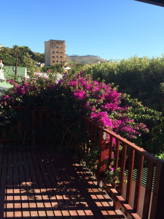 Terrasse mit Blick auf Garten Rosedene Guesthouse