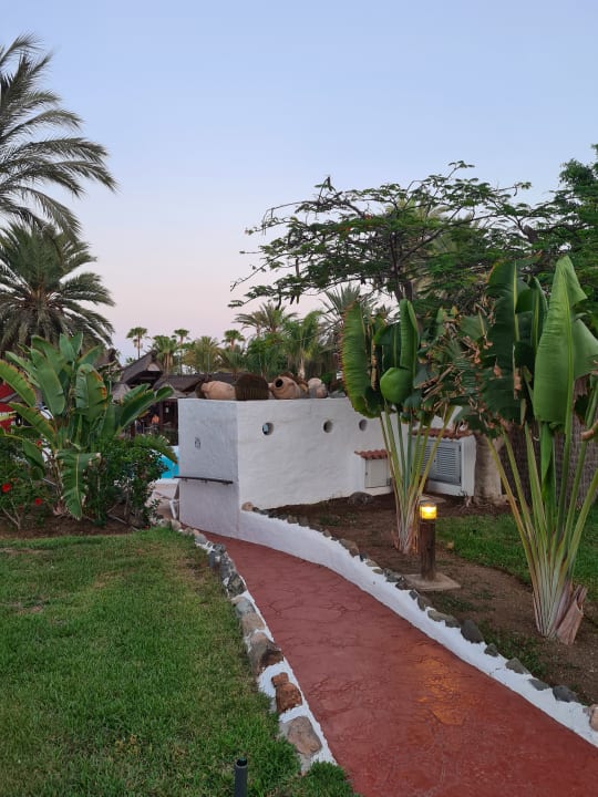 Gartenanlage HL Miraflor Suites Hotel