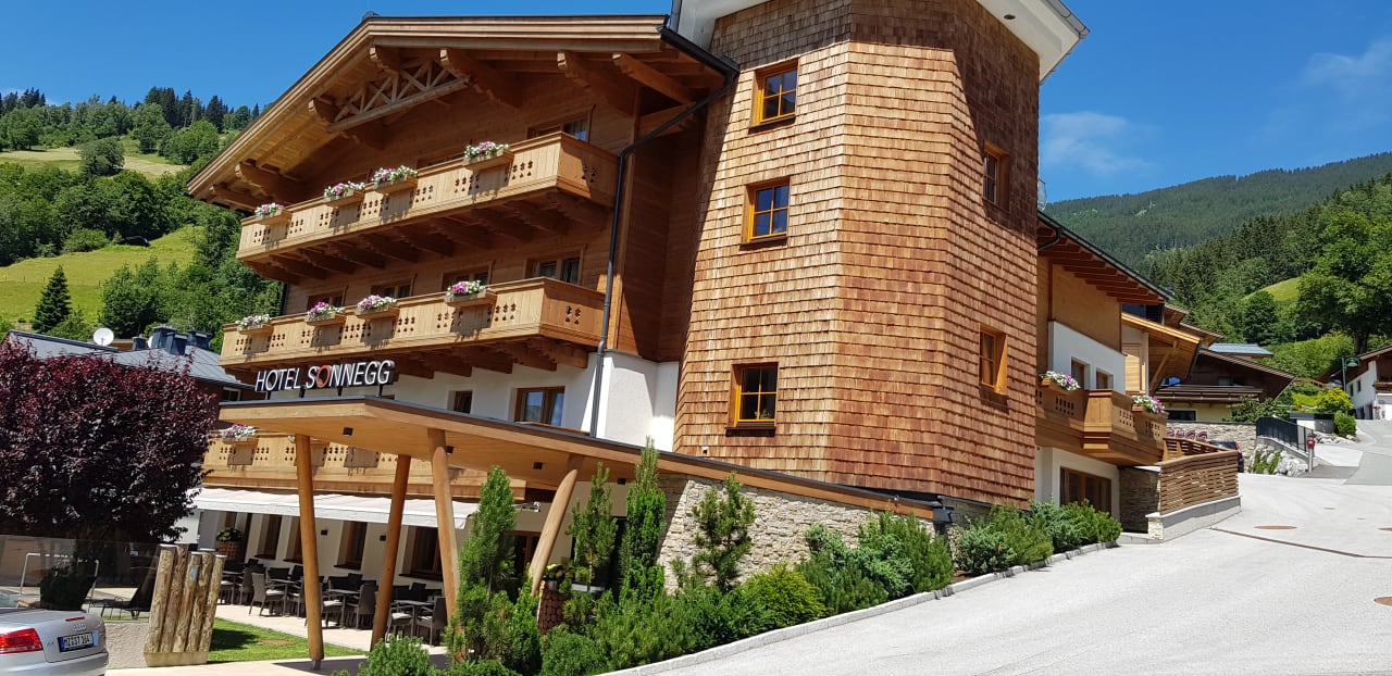 Außenansicht Hotel Sonnegg