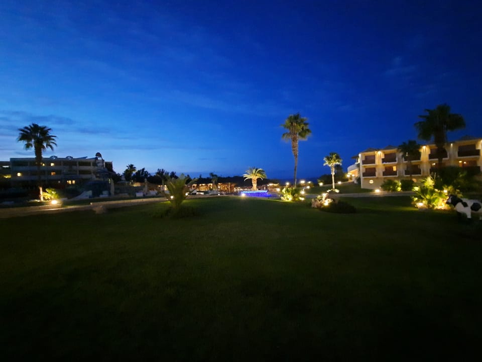 Gartenanlage Hotel Kalithea Horizon Royal