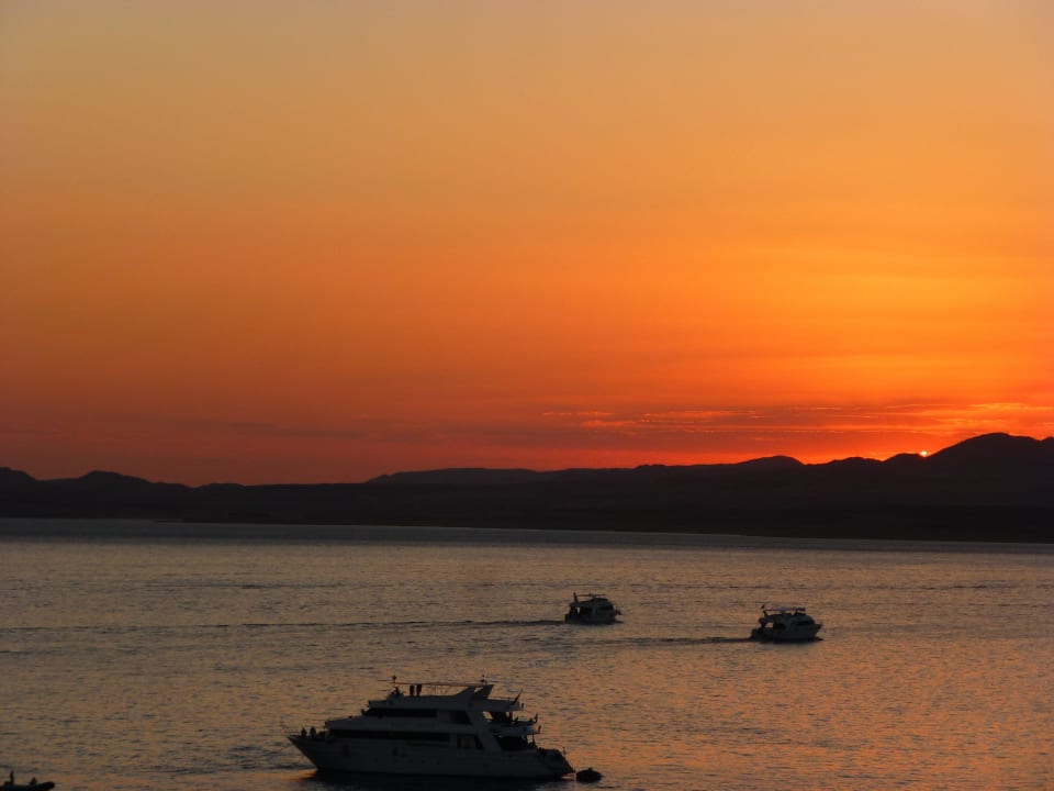 Sonnenuntergang JAZ Fanara Resort